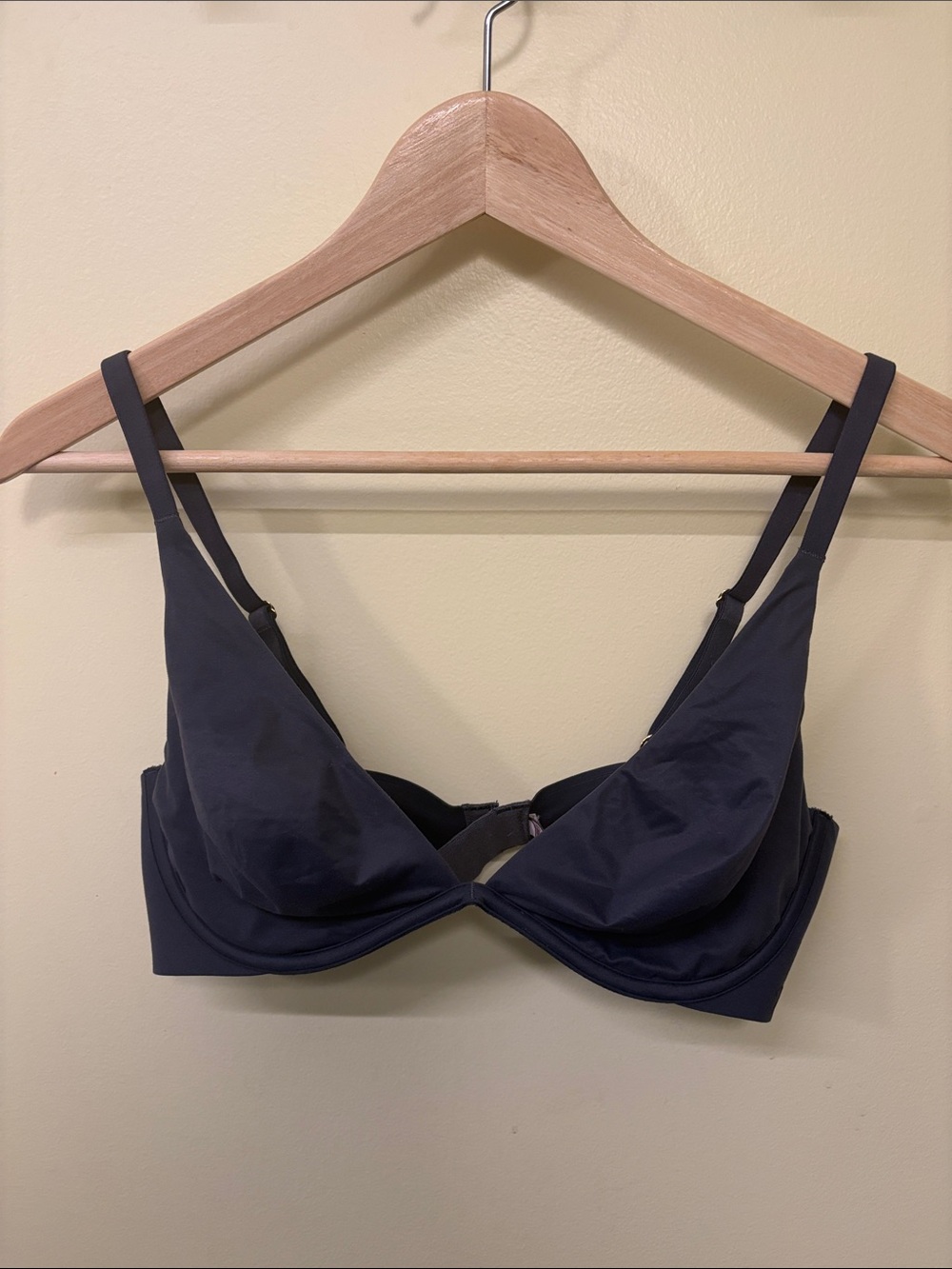 Victoria's Secret Incredible Grey Blue Underwire Bra